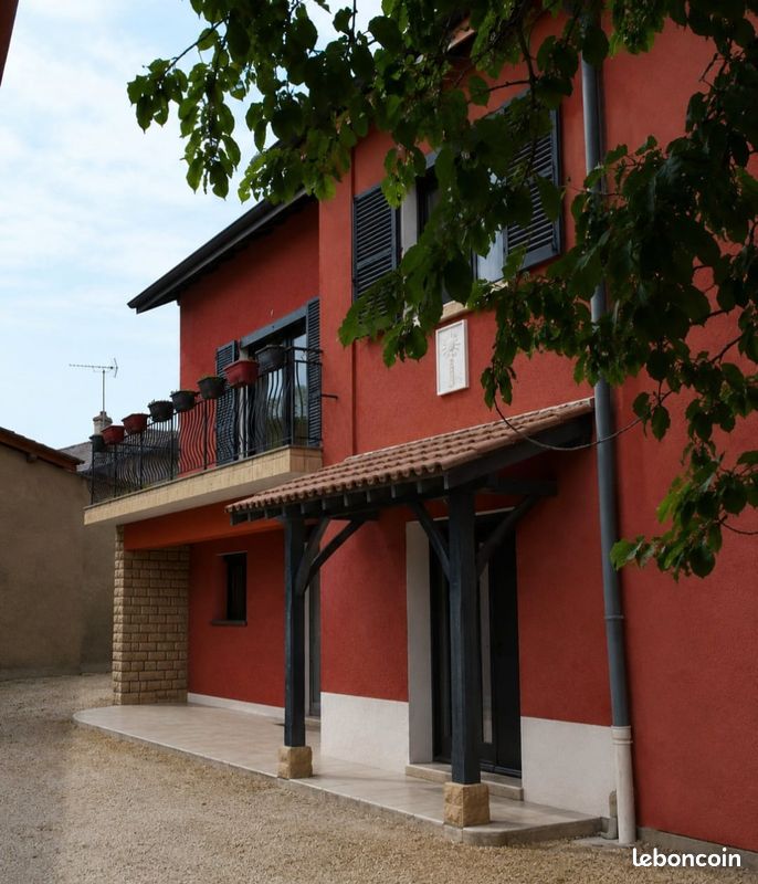 Maison 6 pièces 172 m² · à Romanèche-Thorins · 172 m² · 517 000 €