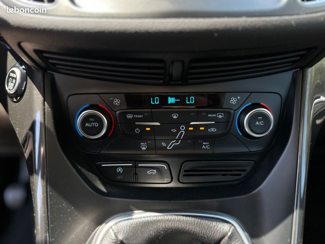 FORD C-Max Titanium 1.5 TDCi 120 cv {RADAR ARR - TOIT PANORAMIQUE} (image 19)