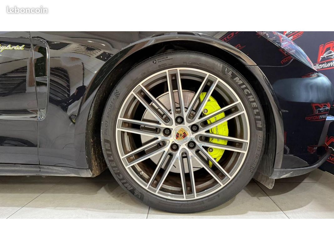 PORSCHE PANAMERA 4 E-Hybrid 2.9i V6 462CH BV PDK 8 - SUREQUIPEE (image 32)