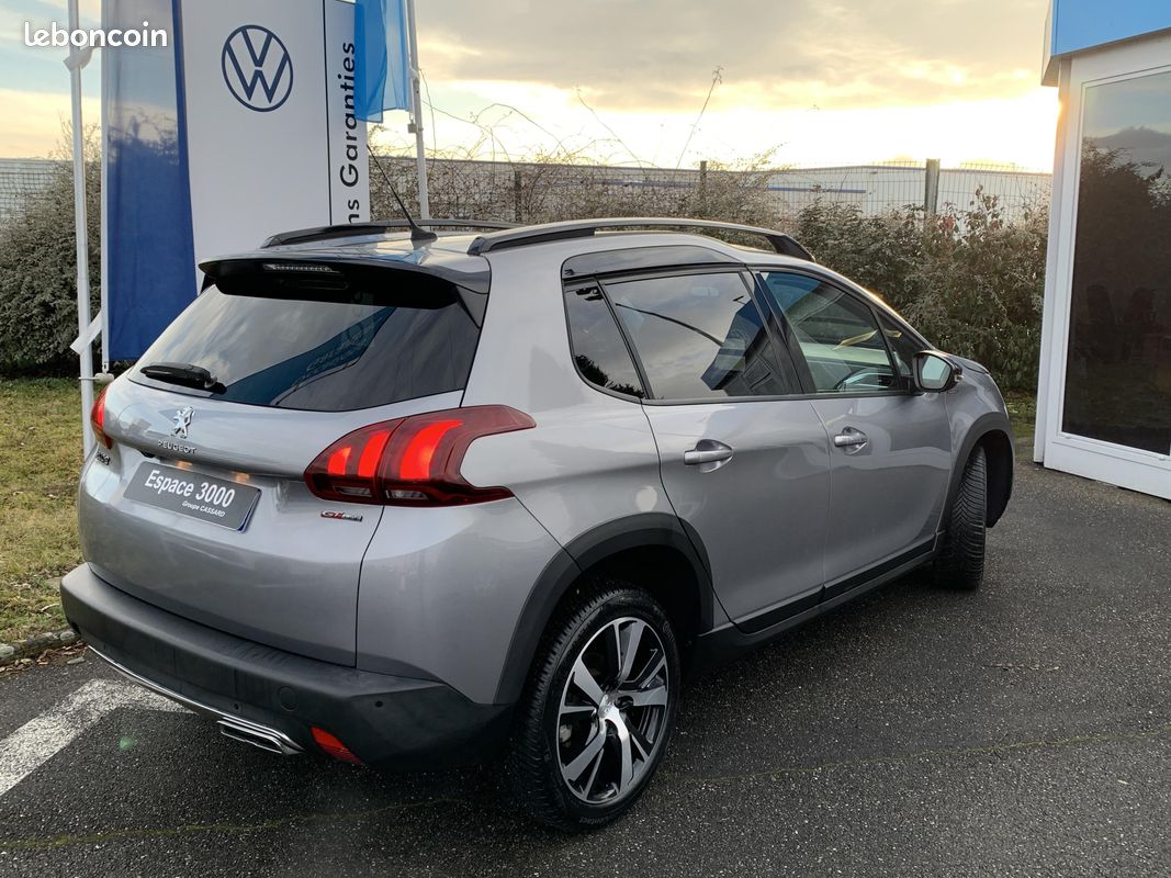 PEUGEOT 2008 1.2 PureTech 110ch S&S EAT6 GT Line (image 4)