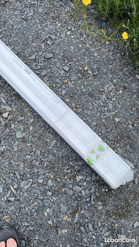 Plinthe pvc blanc (image 2)