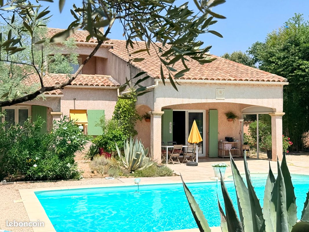 Maison 6 pièces 110 m² · à Bouchet · 110 m² · 450 000 €