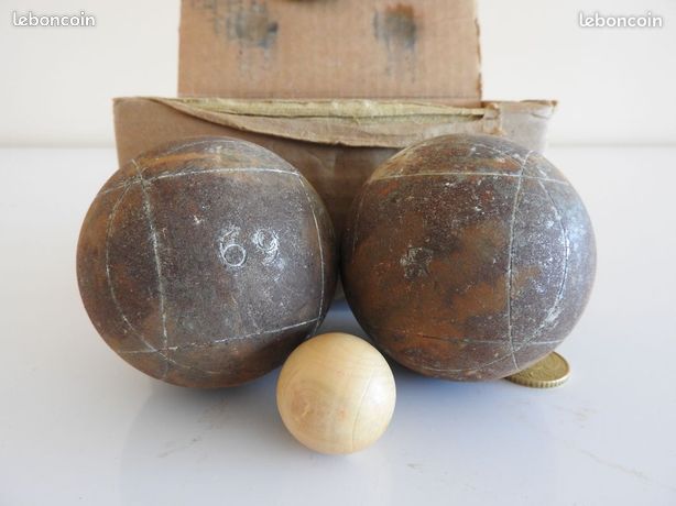 Paire De Boules De Pétanque Anciennes – Acier – Made In France – Vintage