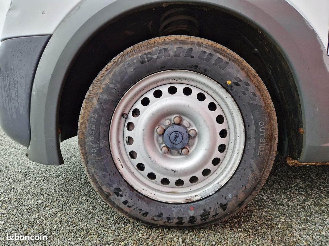 FORD TRANSIT CONNECT L1 Fourgon Ambiente - GARANTIE 12 MOIS (image 8)