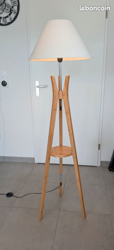 Lampadaire trépied fait main en bois de teck : décoration d'intérieur vintage - France