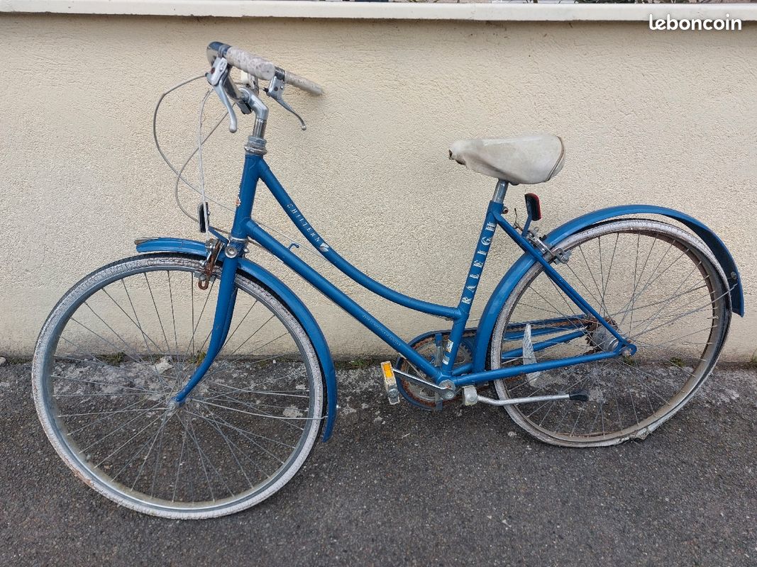 Vélo Femme De ville Vintage RALEIGH
Vintage RALEIGH (image 1)