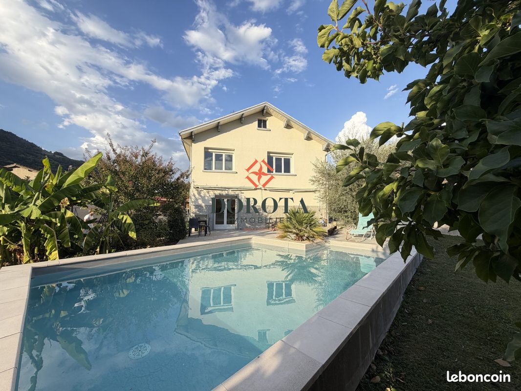 Maison 5 pièces 140 m² · à Crêts en Belledonne · 140 m² · 429 000 €