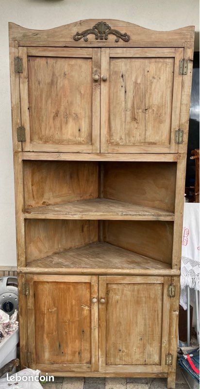 Etagère de coin (image 1)