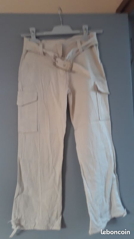 Pantacourt femme avec ceinture (image 1)