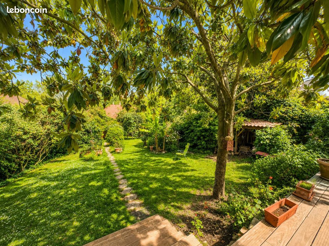 Maison 8 pièces 288 m² · au Kremlin-Bicêtre · 288 m² · 1 385 000 €
