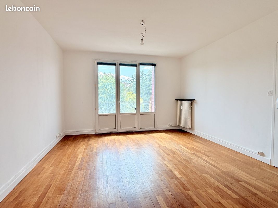 Appartement 3 pièces 56 m² · à Montbéliard · 56 m² · 49 000 €
