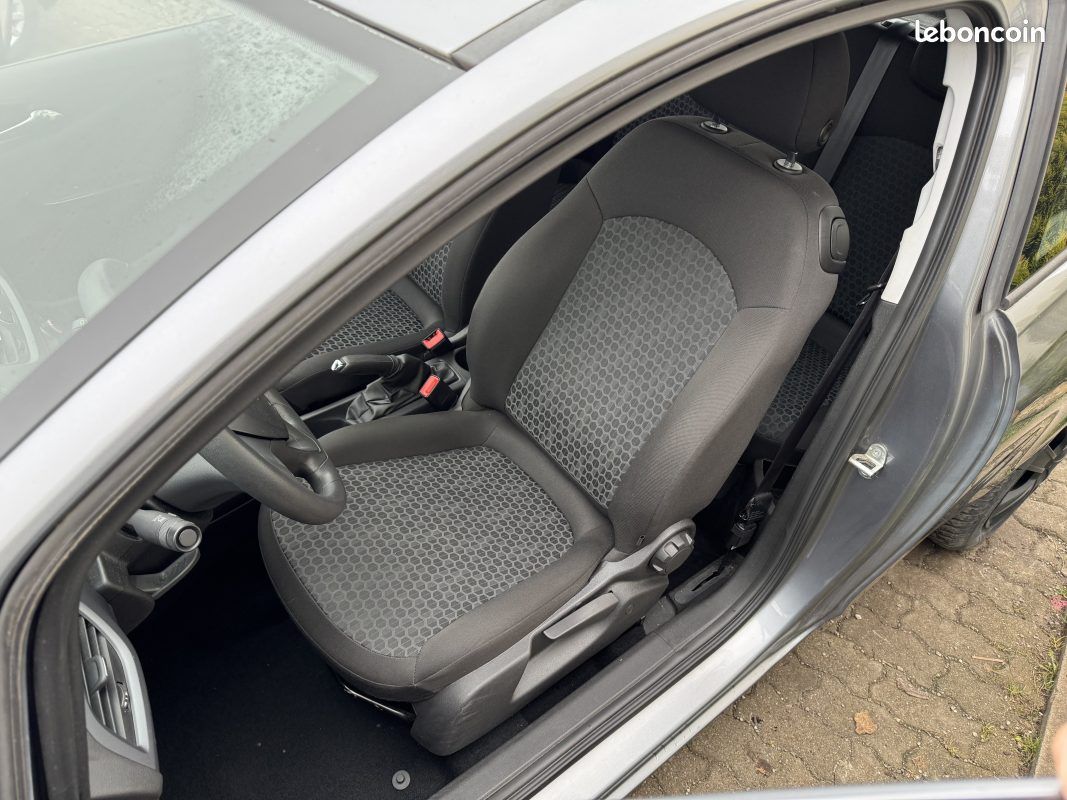 Opel corsa e enjoy 2017 52000 km garantie 12 mois (image 11)