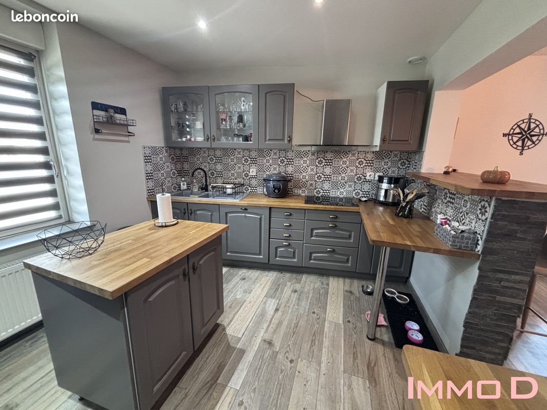 Maison 7 pièces 171 m² · à Dogneville · 171 m² · 250 000 €