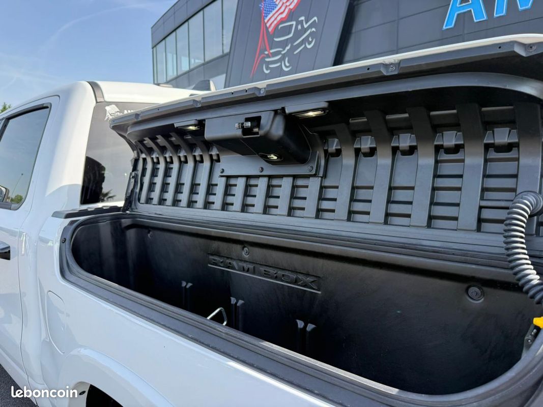 Dodge ram 1500 crew limited night edition rambox (image 16)