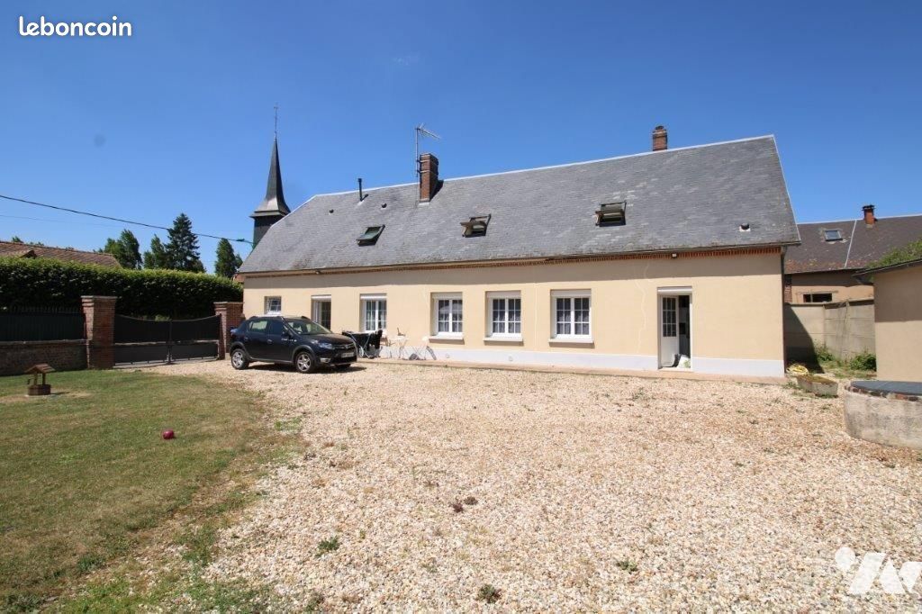 Maison 4 pièces 138 m² · à Marbois · 138 m² · 855 €