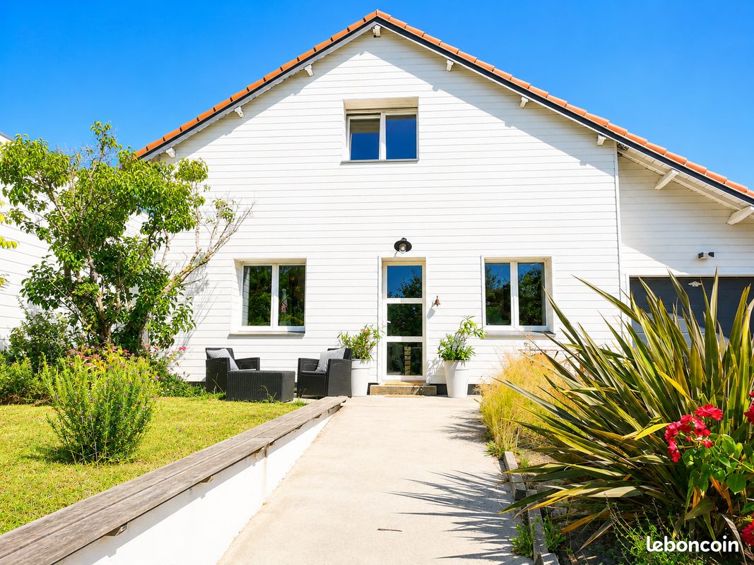Maison 6 pièces 100 m² · à La Baule-Escoublac · 100 m² · 1 850 €/mois
