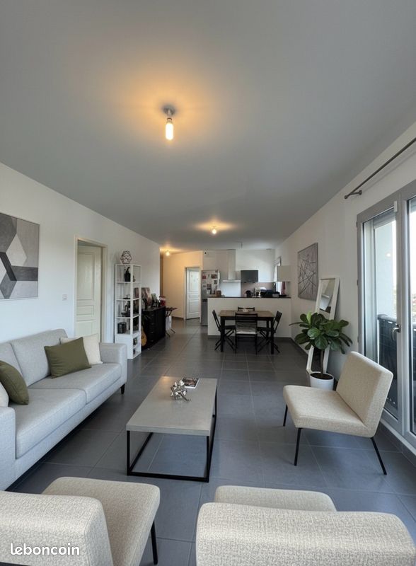 Immeuble 475 m² · à Montbazon · 475 m² · 1 325 000 €