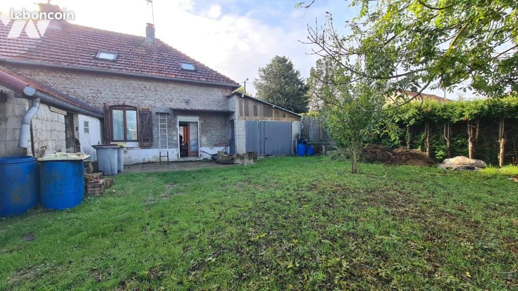 Maison 4 pièces 100 m² · à Clastres · 100 m² · 68 350 €