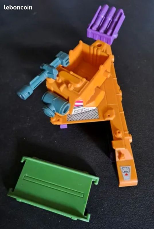 TRANSFORMERS G1 Micromaster combiner Decepticon ANTI-AIRCRAFT BASE TANK Hasbro 1989 (image 5)