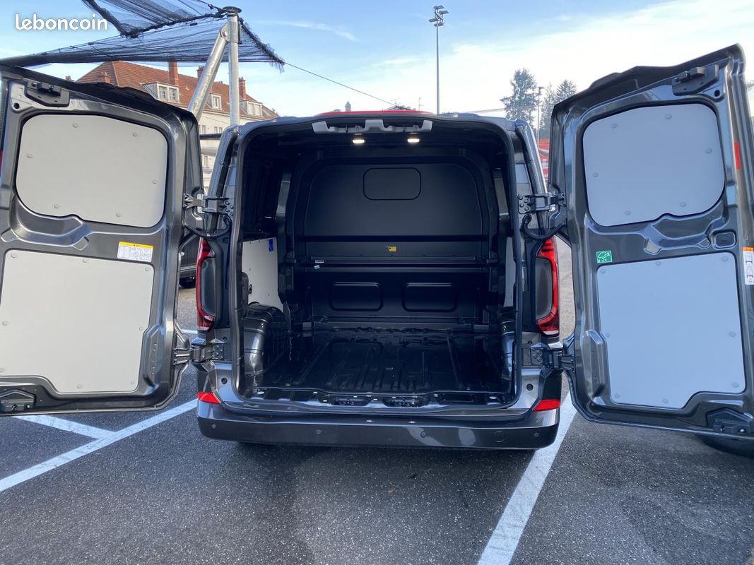 Volkswagen transporter vii procab 2.0 tdi 170 business 4motion l2h1 bva8 acc / 5 places (image 49)