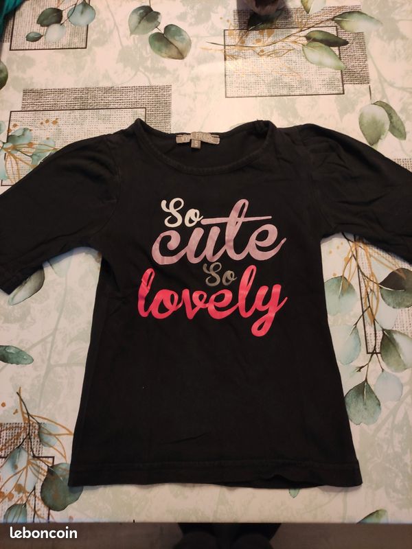 T-shirt pour fille taille 5 ans (image 1)