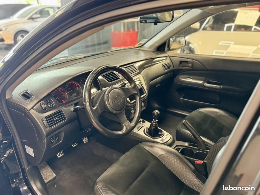 Mitsubishi LANCER EVOLUTION IX 2.0 T 280 BVM6 (image 17)