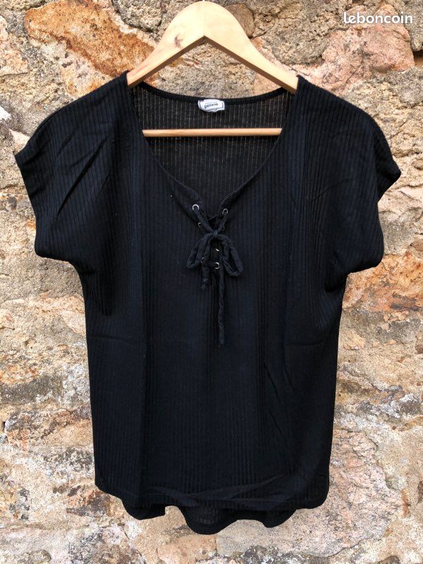 Teeshirt noir (image 1)