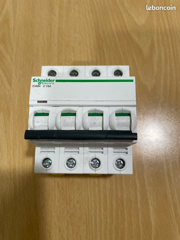 Dijoncteur Schneider ic60n 16A (image 1)