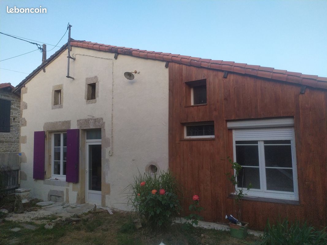 Maison 4 pièces 100 m² · à La Chapelle-Pouilloux · 100 m² · 98 000 €