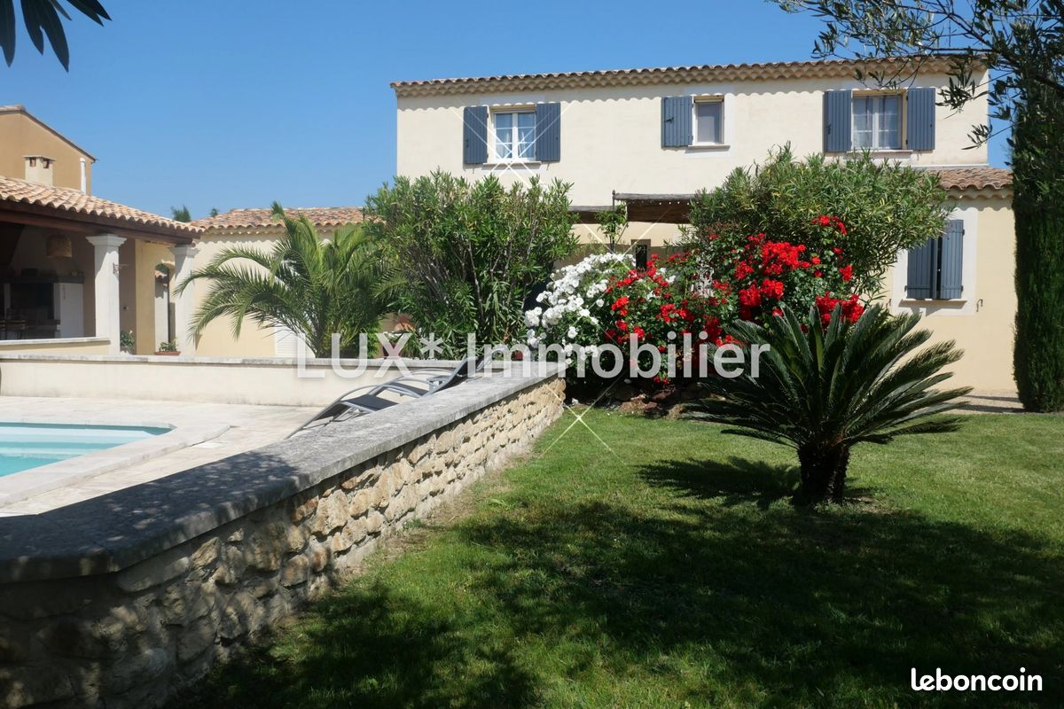 Maison 7 pièces 167 m² · à Saint-Rémy-de-Provence · 167 m² · 849 000 €