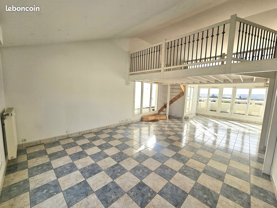 Appartement 5 pièces 110 m² · à Carrières-sur-Seine · 110 m² · 1 960 €/mois