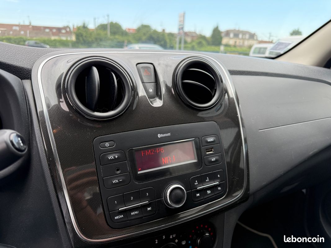 DACIA SANDERO 1.5 DCI 75 ch AMBIANCE - VITRE ELECTRIQUE - DISTRIBUTION POUR LA VENTE (image 20)