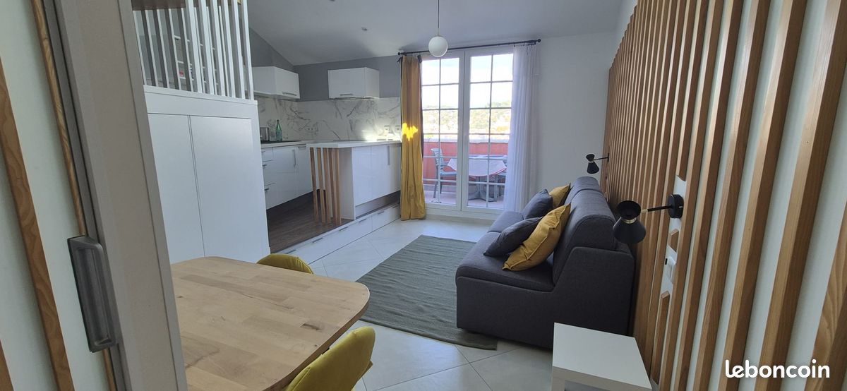 Appartement 1 pièce 23 m² · à Vallauris · 23 m² · 890 €/mois