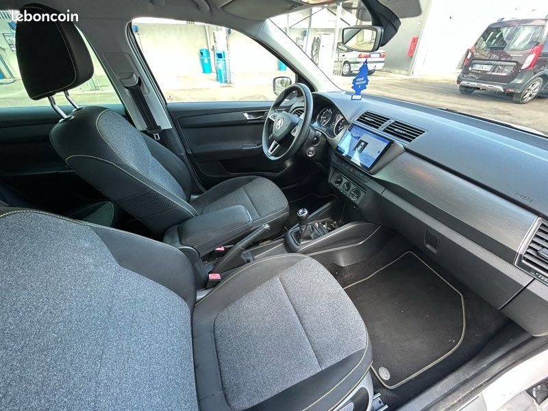 Skoda Fabia III Edition 75 avec faible kilométrage (image 3)