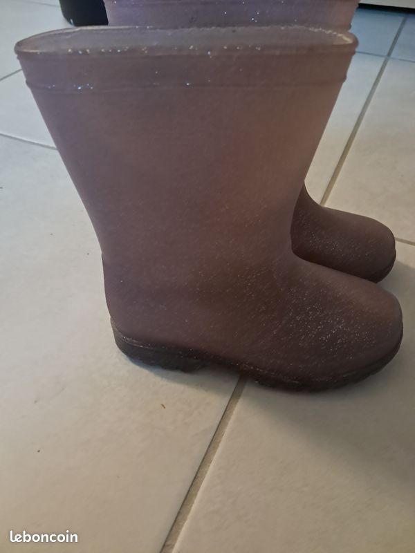 Vend bottes de pluie violette pâle à paillette 5 fille (image 1)