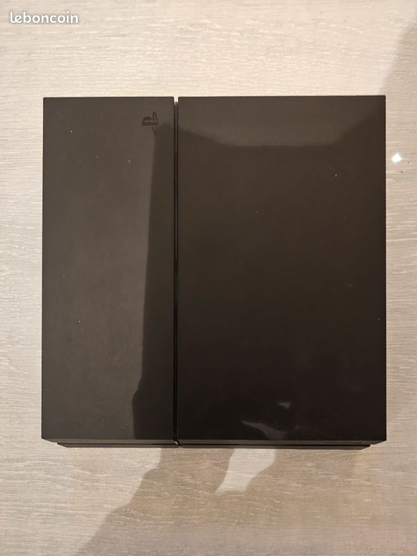Ps4 + manettes + jeux (image 2)