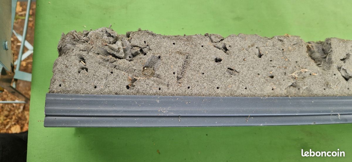 Brique de mousse sur rail (image 2)