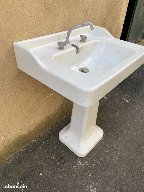 Lavabo en céramique (image 6)