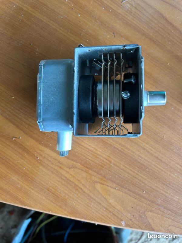 Magnétron micro-ondes (image 4)