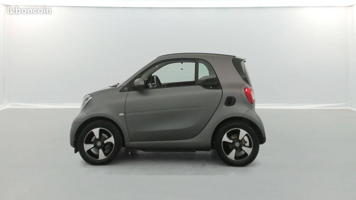 SMART Fortwo Coupé 82 ch Passion (image 2)