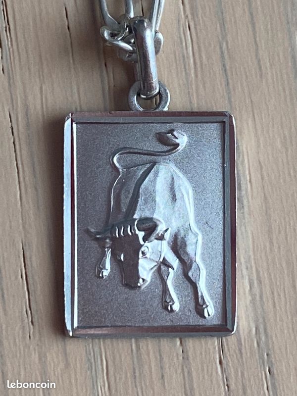 Ancien Pendentif Argent 925 - Breloque Art Nouveau Taureau - Argent Massif