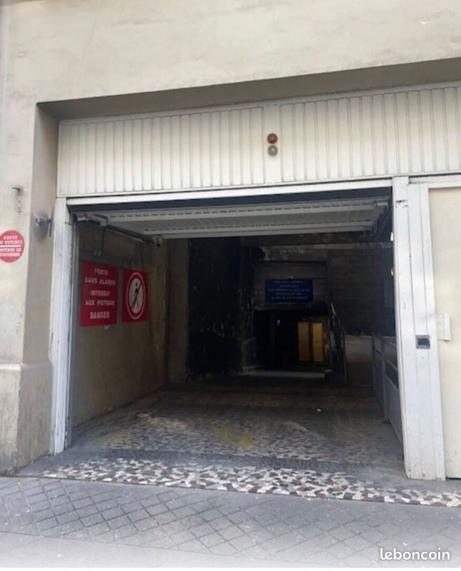 Parking 8 m² · à Paris · 8 m² · 151 €/mois
