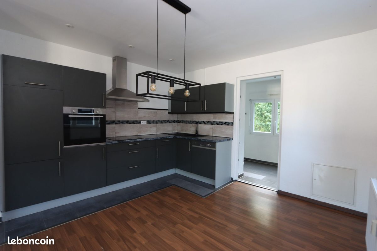 Appartement 3 pièces 90 m² · à Buschwiller · 89,5 m² · 990 €/mois