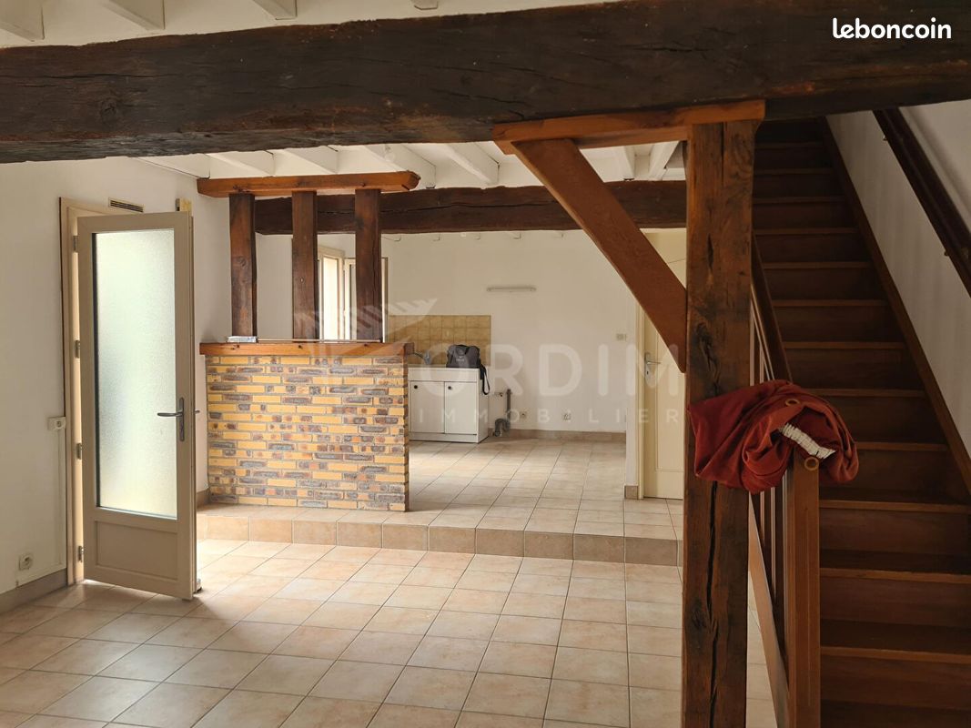 Appartement 3 pièces 72 m² · à Villefargeau · 72 m² · 584 €/mois