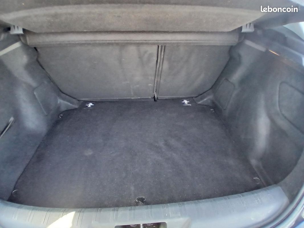 PEUGEOT 308 1.2i PureTech 12V S&S - 110 II 2013 BERLINE Style PHASE 1 (image 22)