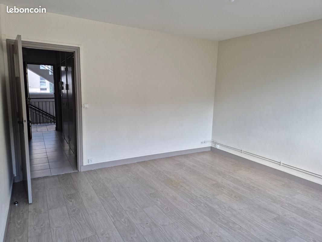 Appartement a louer saint-lo - 1 pièce(s) - 30 m2 - Surfyn