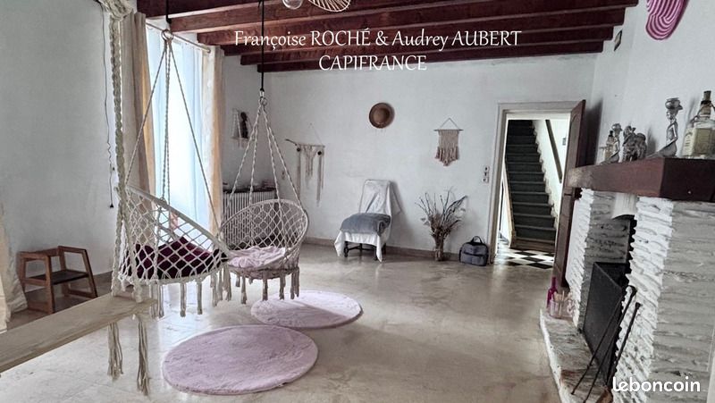 Maison 9 pièces 211 m² · à Taillebourg · 211 m² · 120 450 €