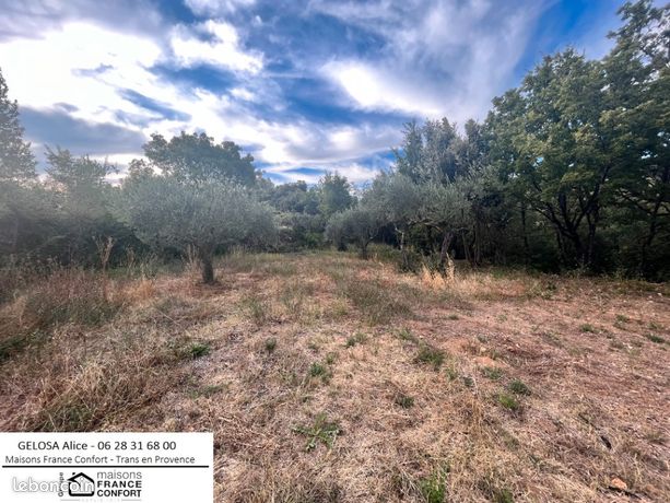 Terrain 6 450 m² Salernes