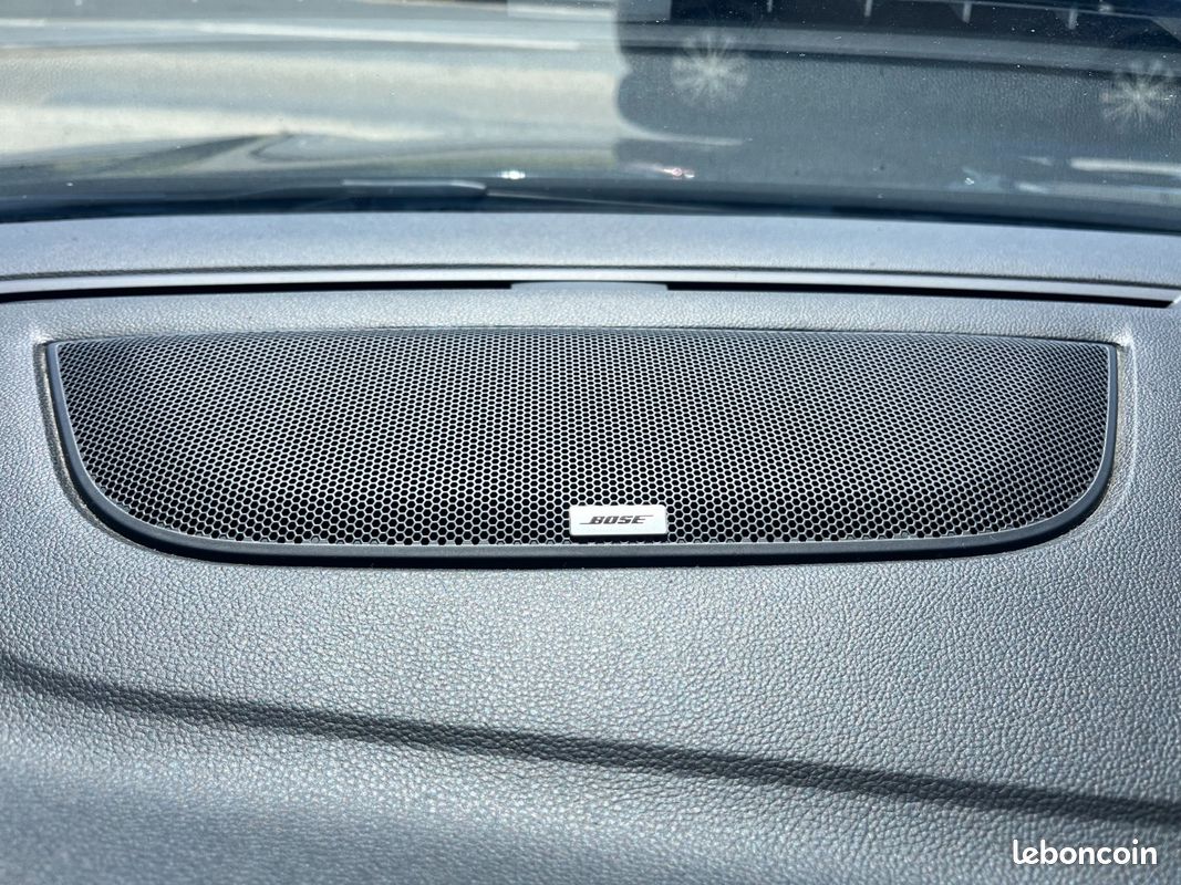 RENAULT MEGANE IV ESTATE dCi 130 Energy Intens (image 36)