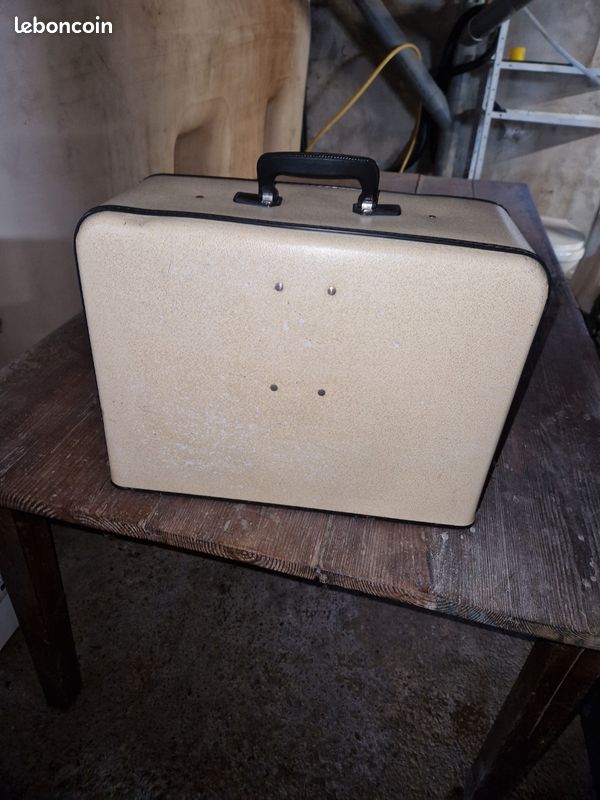 Boite machine à coudre vedette (image 3)
